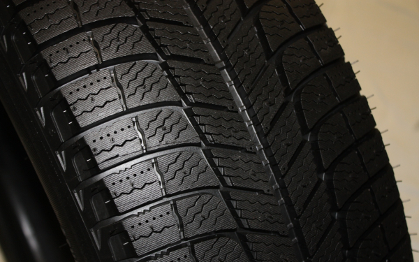 Рейтинг лучших зимних нешипованных шин на 2025 год Рейтинг лучших зимних нешипованных шин на 2025 год