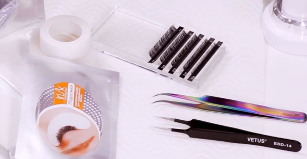 ТОП-15 лучших школ наращивания ресниц в Москве по цене/качеству преподавания в 2026 году